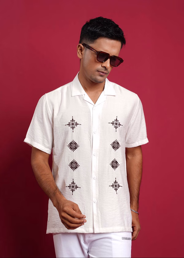 REGULAR FIT HALF SHIRT